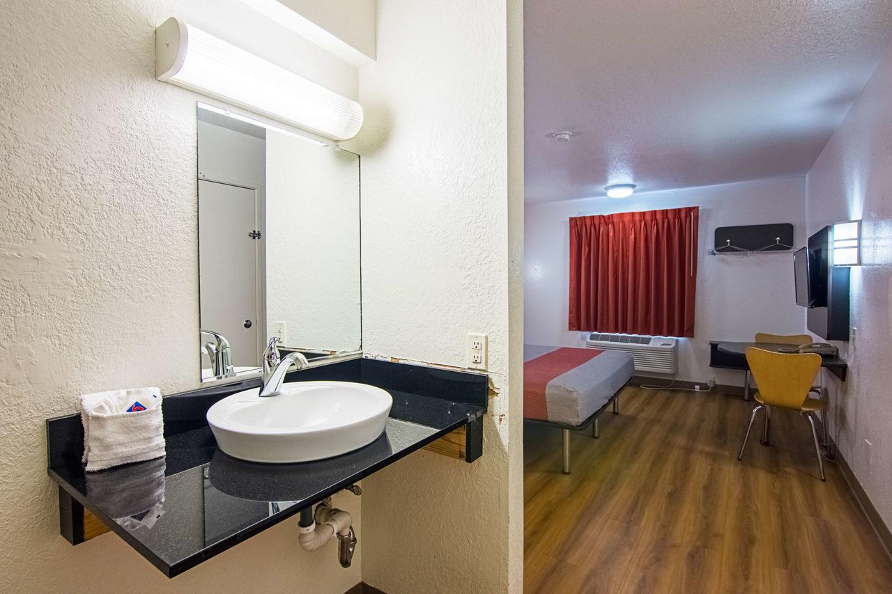 Motel 6 Little Rock South Eksteriør billede