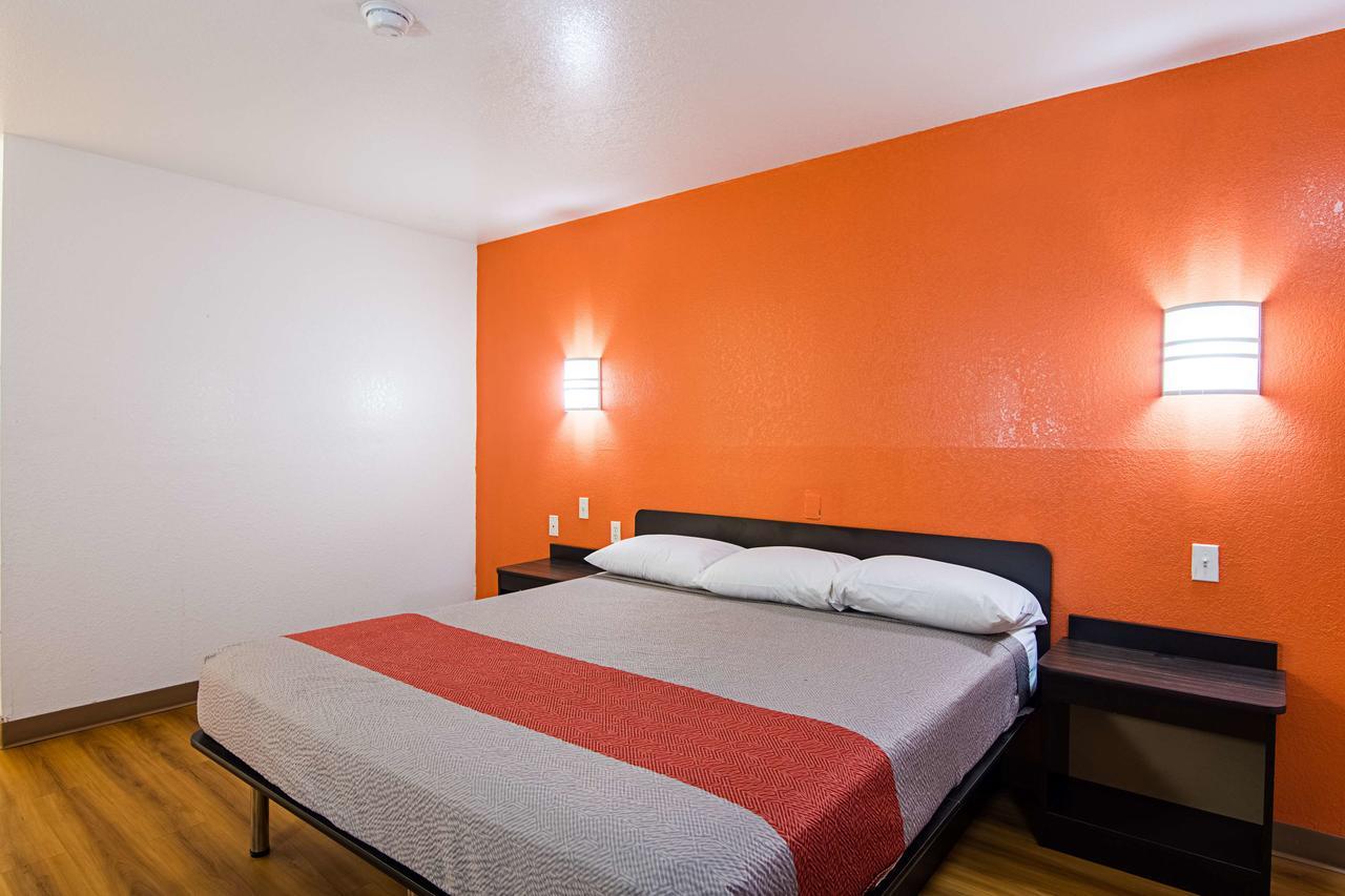 Motel 6 Little Rock South Eksteriør billede