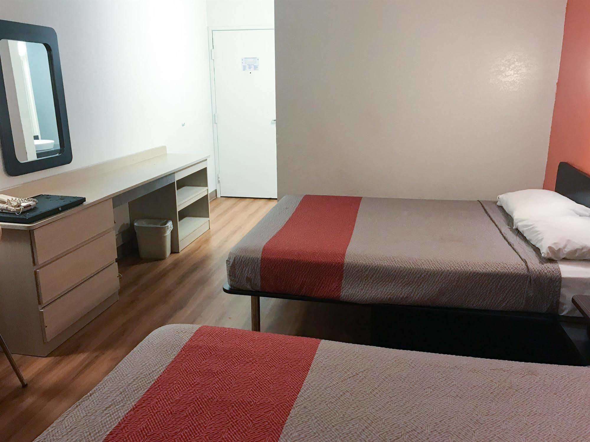 Motel 6 Little Rock South Eksteriør billede
